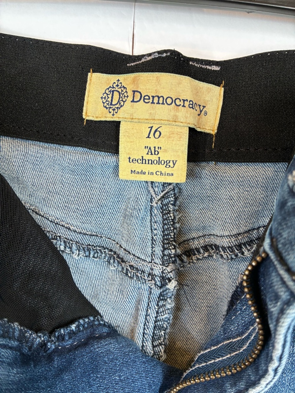 Democracy Ab Technology Denim Shorts Size 16 Blue Mid Rise Stretch - Picture 3 of 7